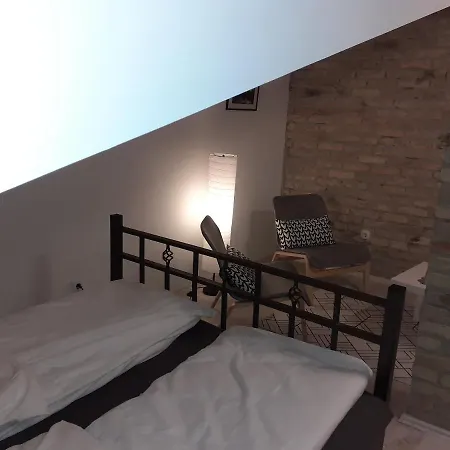 Apartman Flora