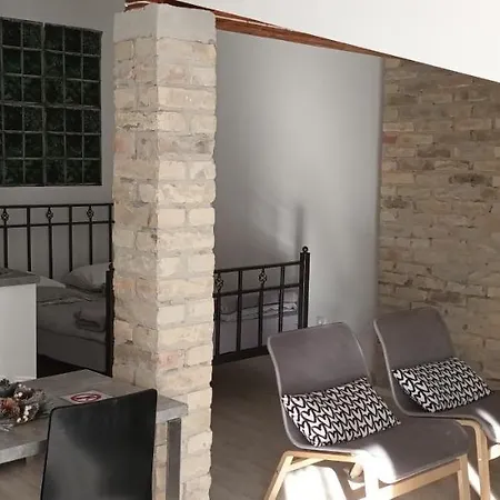 Flora Apartment