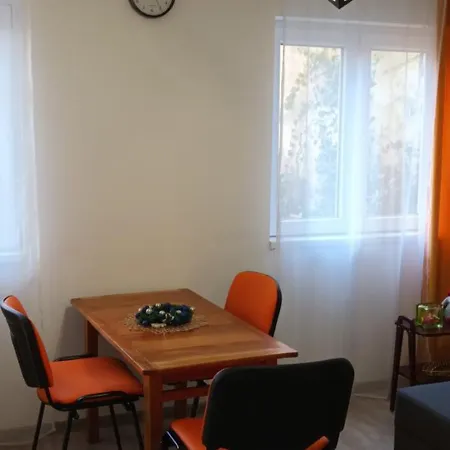 Odlican Smestaj Blizu Centra