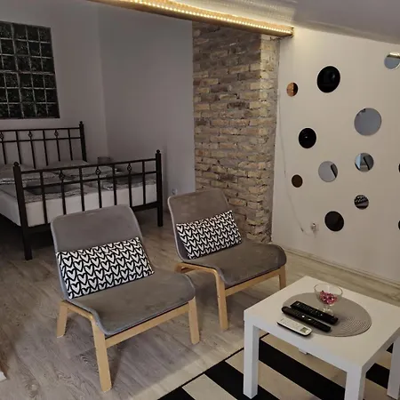 Odlican Smestaj Blizu Centra